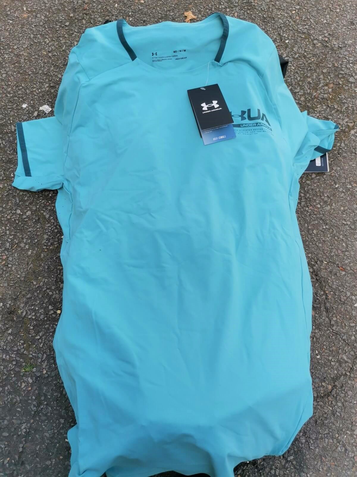under_armour_perforiertes_oberteil3