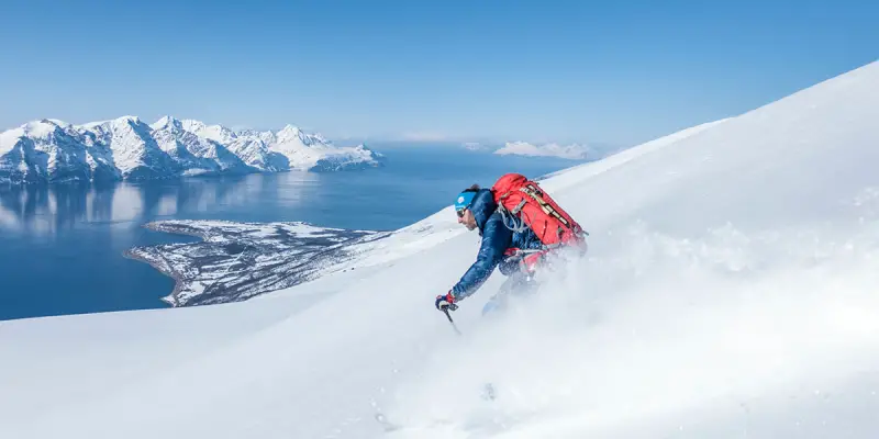 Mit den passenden Skitourenstiefel genussvoll ins Tal