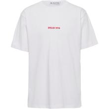 ON VACATION Dolce Vita T-Shirt