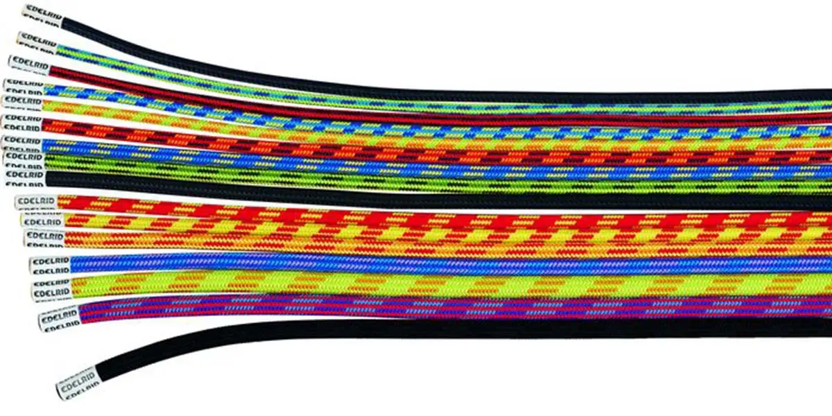 3_Die Farbe des Seils ist so ziemlich das unwichtigste Kriterium bei einem Kletterseil. Es kommt auf die inneren Werte an.-min