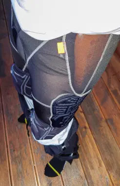 Radhose mit Polser und Protektoren