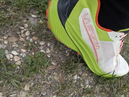 Eine dicke Sohle sorgt für eine gute Dämpfung
