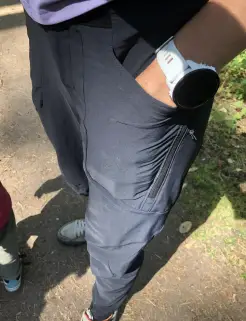 Reingreiftasche, tief genug für die ganze Hand